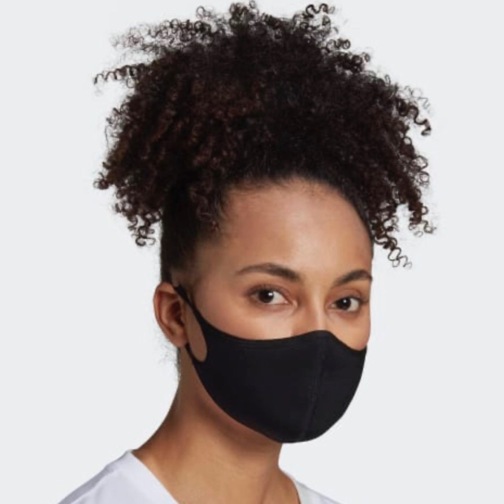 NWT Adidas Mask / Face Cover - Picture 2 of 7